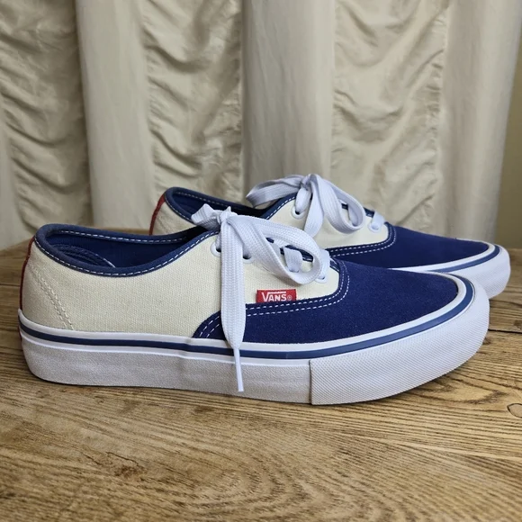 Vans Authentic Pro Stv Navy / Classic White Mens 7 Women 8.5 - Picture 1 of 10